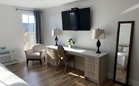 Lunenburg Arms Hotel 4*